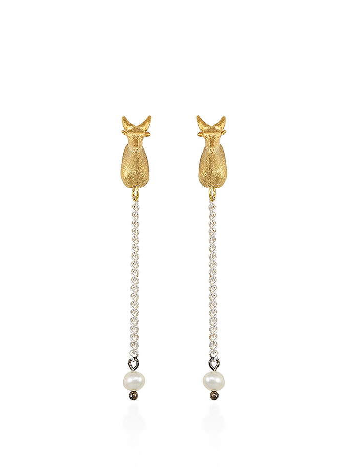 STUD EARRINGS GOAT'S BUST WITH PEARL